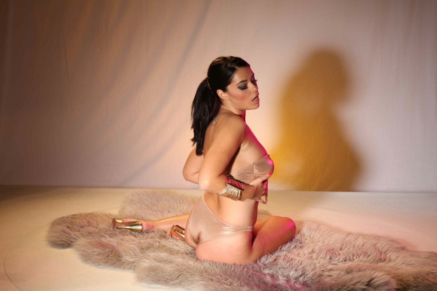 Ava In Pictures Spin 1 Preview
