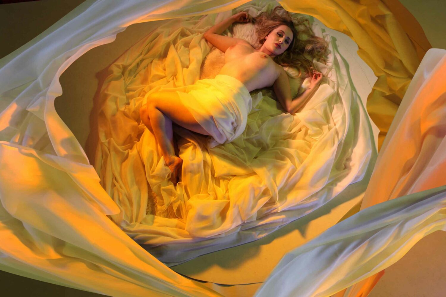 Reclining Emma Spin 1 Preview